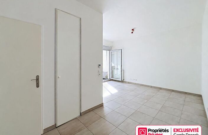 STUDIO DE 28 M² EN REZ-DE-JARDIN AVEC PARKING — photo 3
