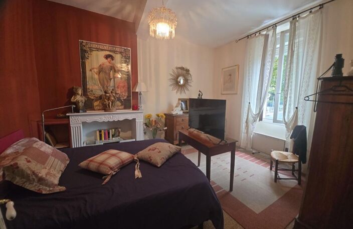 LEZIGNAN , MAISON DE VILLE PLUS 3 LOCAUX LOUES — photo 4