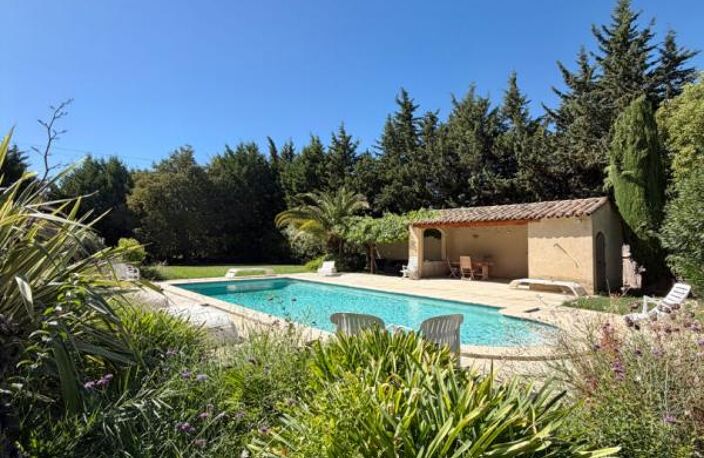 Mas de caractère - 7 pièces - Piscine, pool house et jardin paysager de 5 000 m² — photo 4