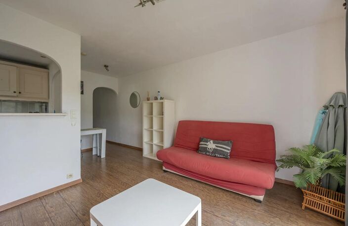Cavalaire-sur-Mer - Appartement T2 42m2 avec balcon et parking — photo 2
