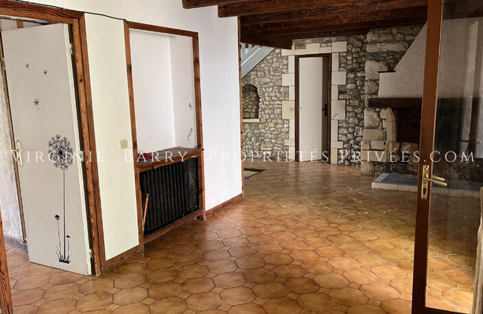 IMMEUBLE COMPOSE DE 4 APPARTEMENTS ET 1 MAISON AVEC JARDIN — photo 2