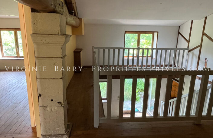 IMMEUBLE COMPOSE DE 4 APPARTEMENTS ET 1 MAISON AVEC JARDIN — photo 5