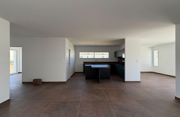 Maison Saint Martin Petit 5 pièces 4 chambres148 m2 — photo 2