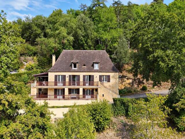 Maison spacieuse avec appartement 186 m2 — photo du bien