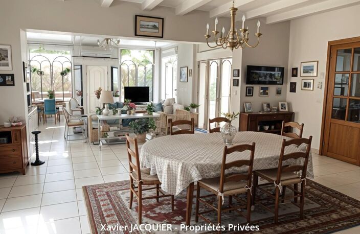 Belle maison familiale - 7 pièces - 263 m² - Centre bourg — photo 4