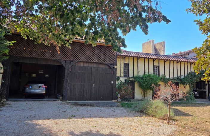Maison Tillac 8 pièce(s) 350 m2 avec jardin et dépendances — photo 3