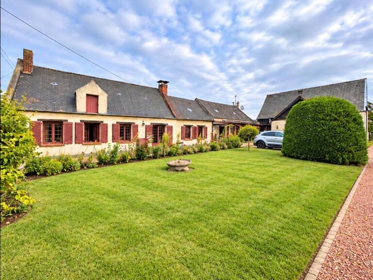 Maison  de 136M2 avec dépendances, pâture et 8000M2  de terrainà Versigny — photo 1