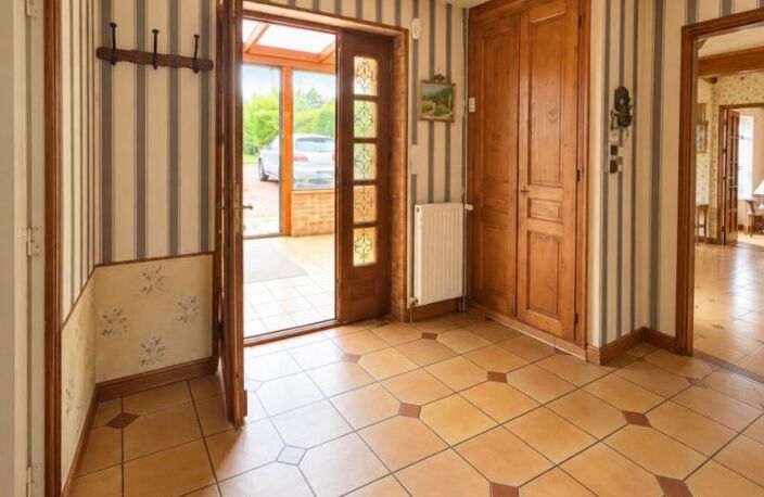 Maison  de 136M2 avec dépendances, pâture et 8000M2  de terrainà Versigny — photo 2