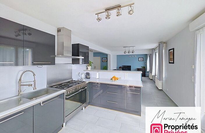 LACROIX-SAINT-OUEN - Maison 4 pièces - UNE "PETITE" PÉPITE À QUELQUES PAS DU CENTRE ET DE LA FORÊT — photo 2