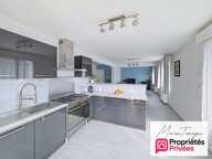 LACROIX-SAINT-OUEN - Maison 4 pièces - UNE "PETITE" PÉPITE À QUELQUES PAS DU CENTRE ET DE LA FORÊT — photo 2