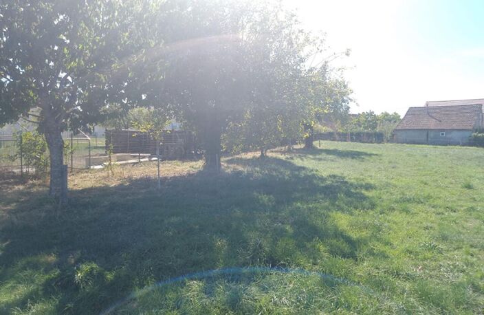 Terrain  constructible de  3200 m² — photo 3