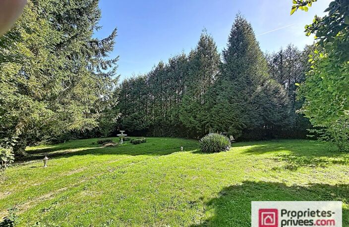 BONNEBOSQ  Une maison atypique au coeur du Pays d'Auge, sur plus d'un hectare — photo 3