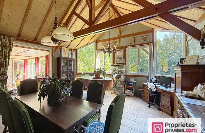 BONNEBOSQ  Une maison atypique au coeur du Pays d'Auge, sur plus d'un hectare — photo 5