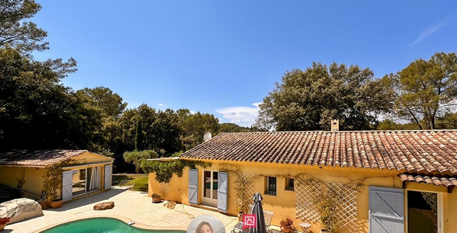 TRANS-EN-PROVENCE - Maison de plain-pied avec piscine, dépendance et terrain paysagé — photo 1