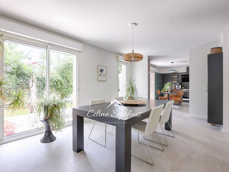CHAMPCUEIL  Maison individuelle familiale de 140 m²  - 4 chambres, jardin, garage et sous-sol total — photo 1