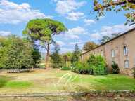 Un ancien évêché du XVIIe siècle  2 500 m², 30 chambres et 1,3 hectare de parc au coeur du Pays Cathare. Hôtel, événementiel, séminaires, spa ou projet touristique — photo 4