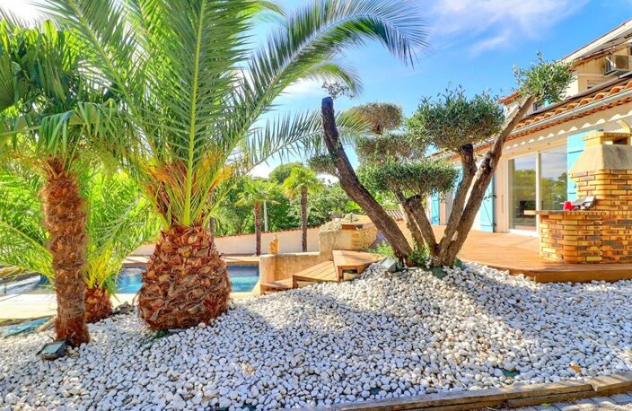 Maison Aubagne 8 pièce(s) 190 m2 avec piscine - jacuzzi sur 1200 m2 de terrain — photo 3