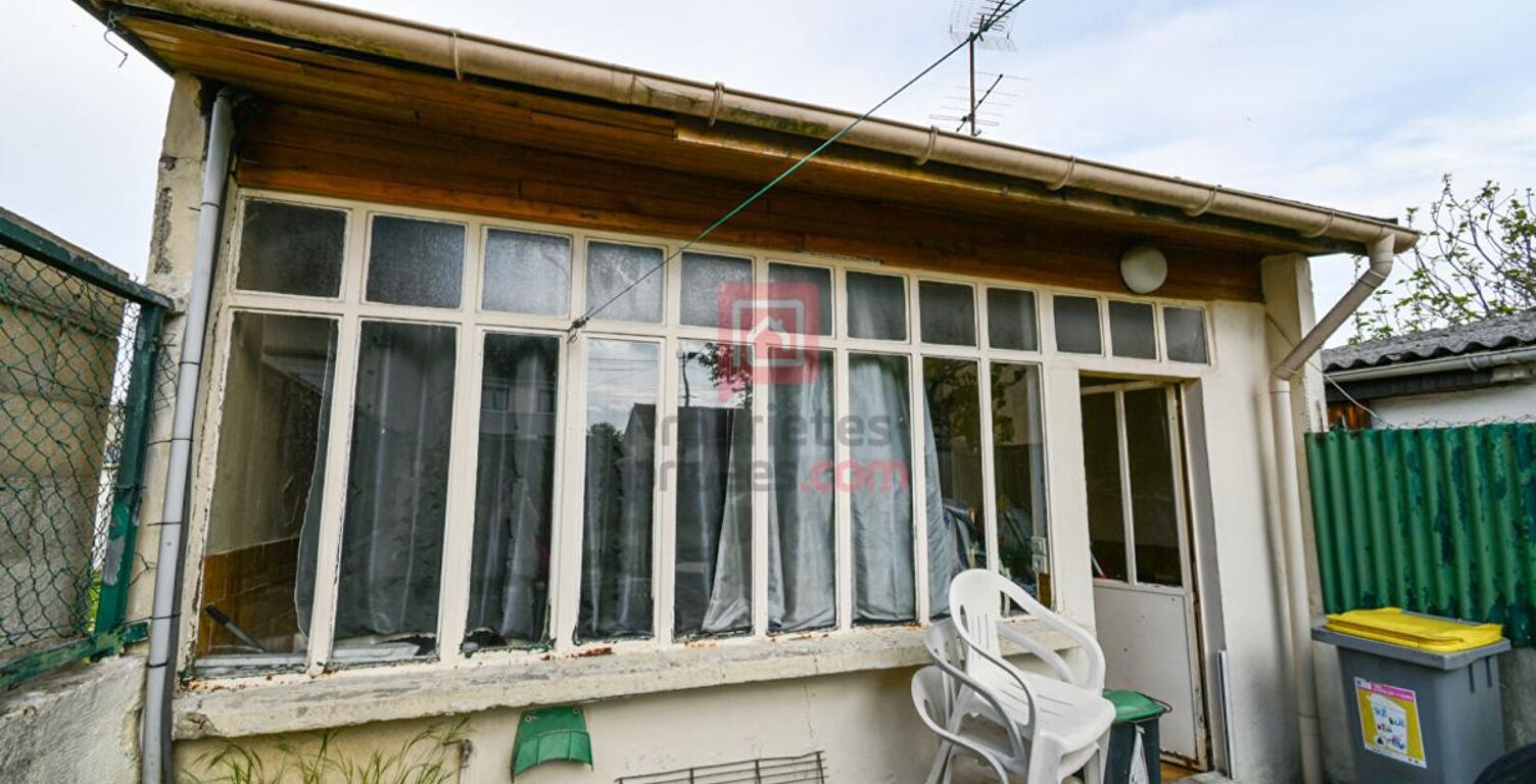 À VENDRE MAISON INDIVIDUELLE AVEC JARDIN, VÉRANDA ET GARAGE À TREMBLAY-EN-FRANCE — photo 1