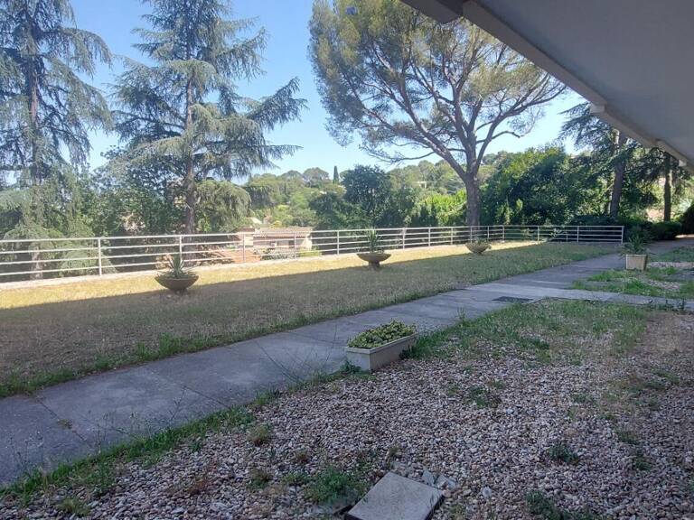 30.GARD.NIMES. APPARTEMENT DE 38 m²  QUARTIER CAMPLANIER DANS RESIDENCE CALME ET SECURISEE — photo 1