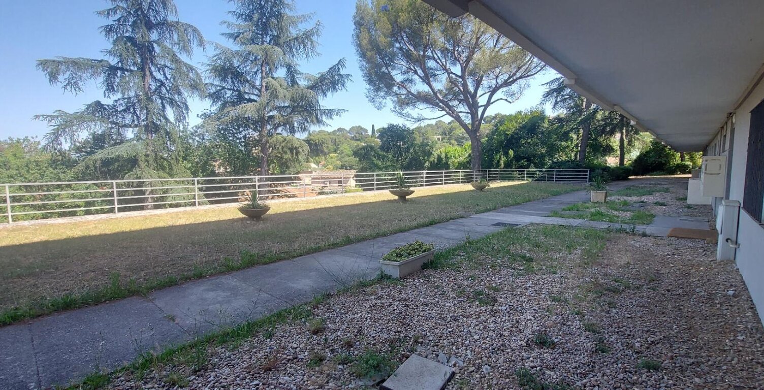 30.GARD.NIMES. APPARTEMENT DE 38 m²  QUARTIER CAMPLANIER DANS RESIDENCE CALME ET SECURISEE — photo 1