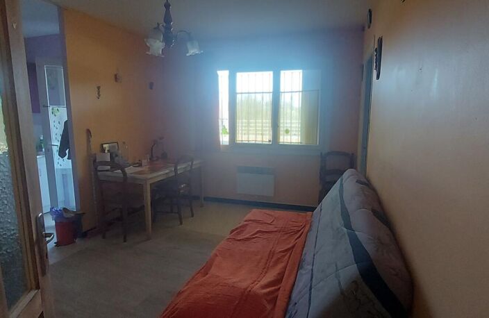 30.GARD.NIMES. APPARTEMENT DE 38 m²  QUARTIER CAMPLANIER DANS RESIDENCE CALME ET SECURISEE — photo 4