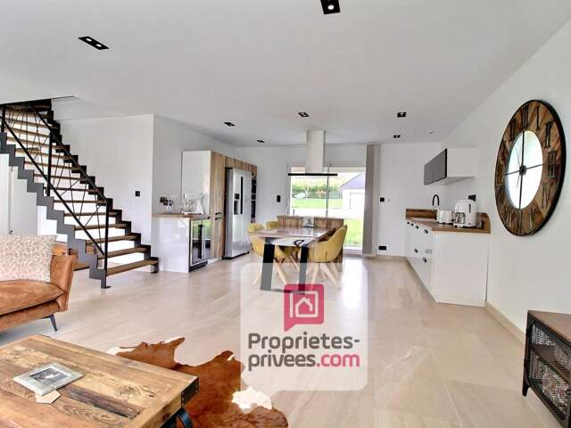 12 mn Gare de MONTARGIS - A VENDRE MAISON CONTEMPORAINE RECENTE 5 PIECES, 4 CHAMBRES + STUDIO INDEPENDANT, TERRAIN CLOS 3476 m2 — photo du bien
