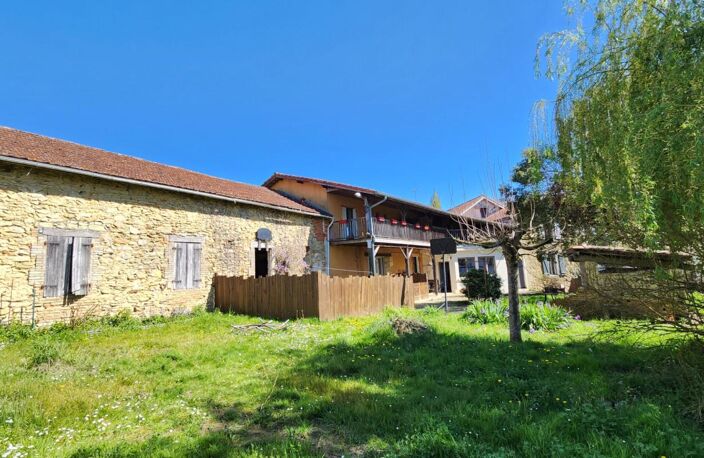 ENSEMBLE IMMOBILIER 443m² - Grange 200m² - TERRAIN 1291m² — photo 4