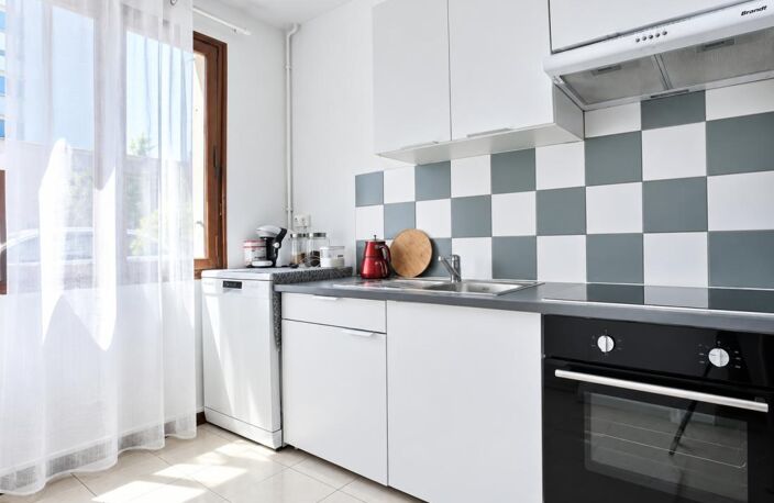 Vente T3 54m2 TALENCE (33400) — photo 2