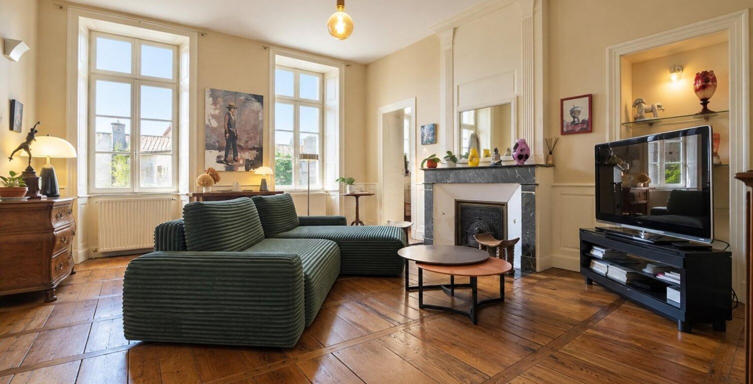 magnifique maison de maitre de 415 m² quartier L'Houmeau — photo 1