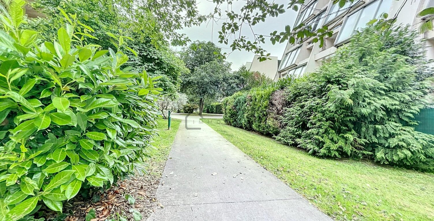 Duplex 104 m² de 4 pièces avec cave et parking — photo 1