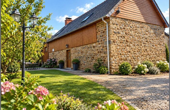 Belle longère en pierres avec studio indépendant à rafraichir, terrain clos, arboré de 1612 m 2. 12 MN de Combourg. — photo 3