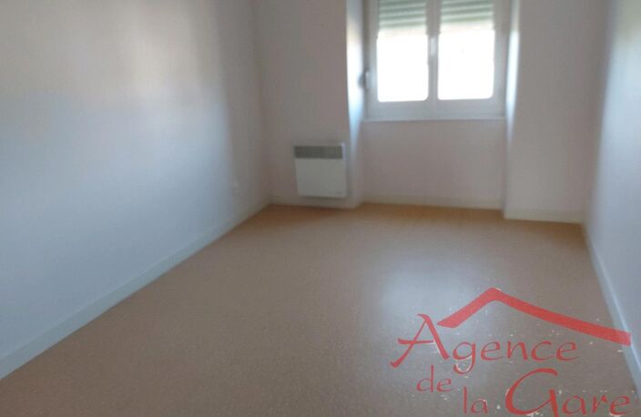 Location appartement 5 pièces 72 m² à Anglure (51260) — photo 3