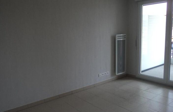 Location appartement 2 pièces 43 m² à Saint-Laurent-du-Var (06700) — photo 4