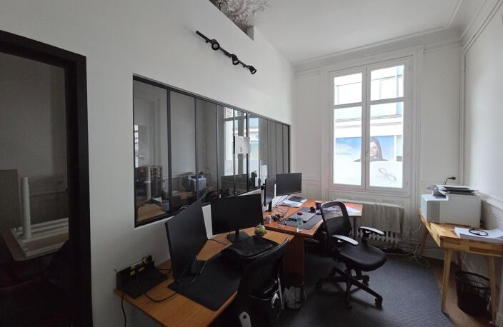 Location bureau  117 m² à Tours (37000) — photo 3