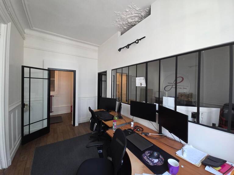 Bureau  117 m² — photo 1