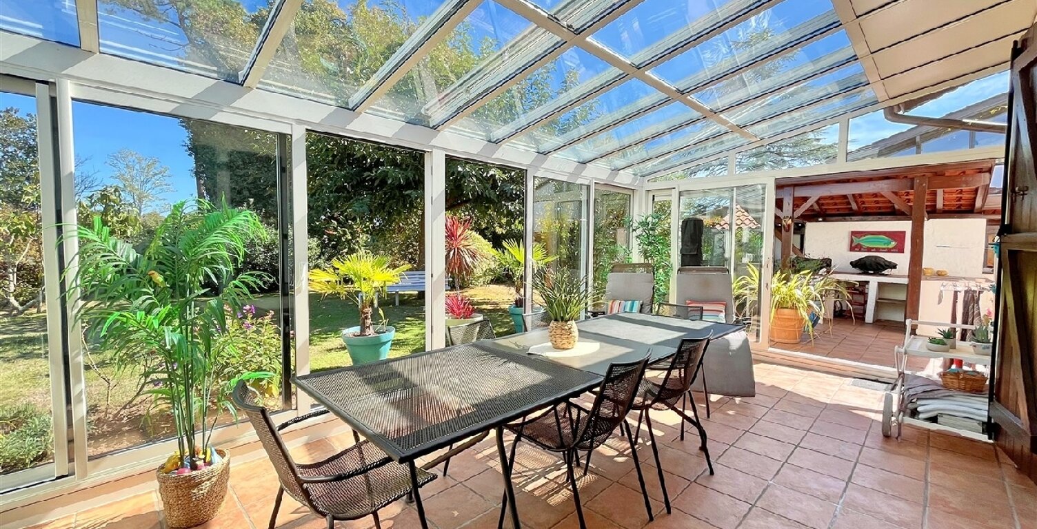 Vente maison 5 pièces 138 m² Anglet (64600) — photo 1