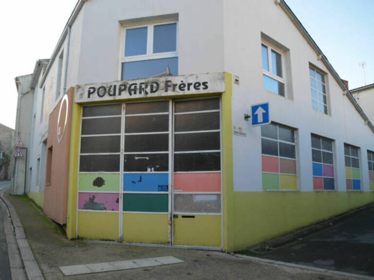 local commercial à réhabiliter avec appartement — photo 1
