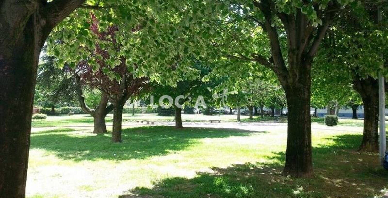 Location appartement 1 pièce 10 m² à Bron (69500) — photo 1
