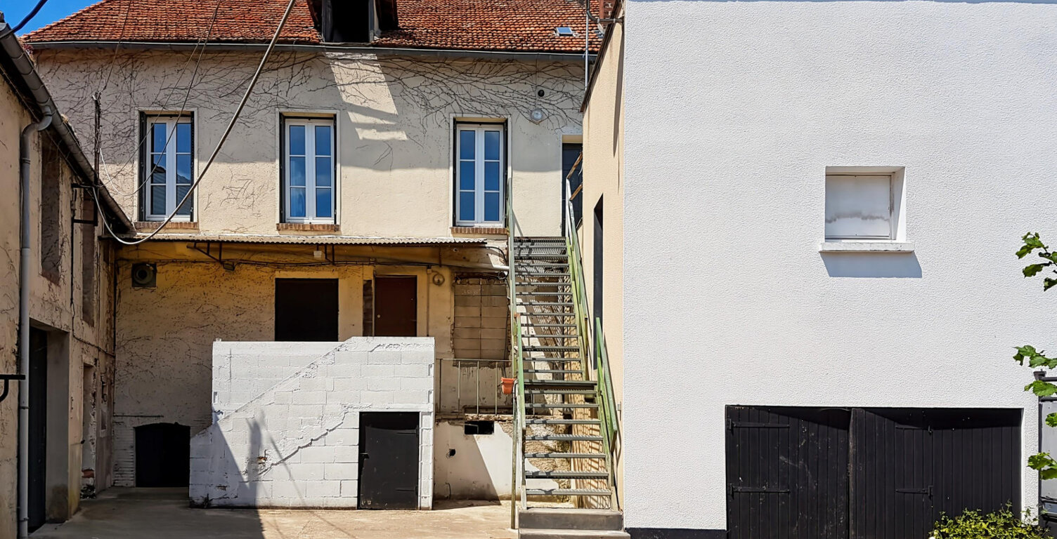 Local commercial +  ancien corps de ferme — photo 1