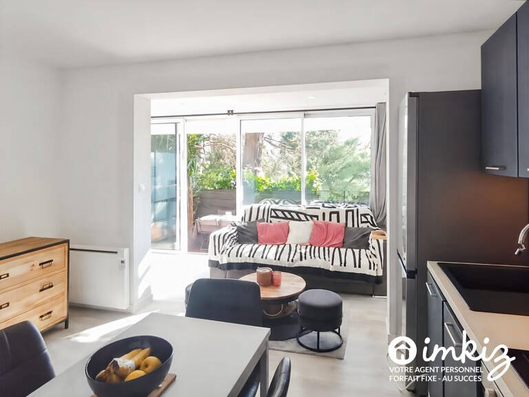 Appartement 2 pièces rez de jardin avec loggia — photo 1