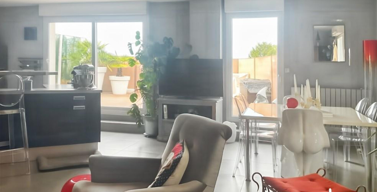 Superbe T4 avec grande terrasse et garages — photo 1