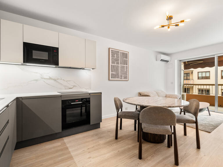 Nice - Le Port - Beau 3 pièces de 60 m² en étage — photo 1