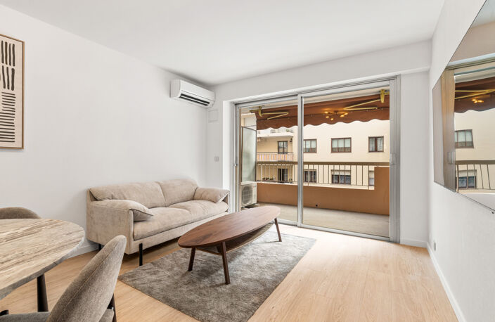 Nice - Le Port - Beau 3 pièces de 60 m² en étage — photo 2