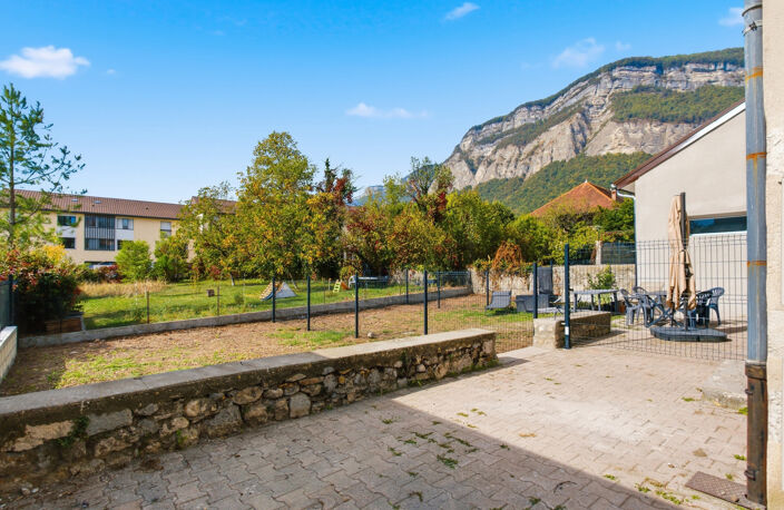 DPT (38) - A VENDRE - 5P - Rez-de-jardin - CROLLES — photo 4