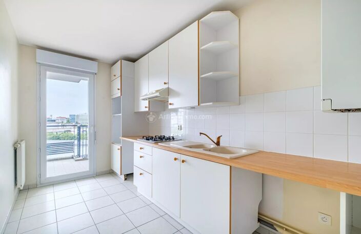 À vendre – Superbe T3 de 70 m² avec balcon – Lyon 3ᵉ, proche Part Dieu — photo 5
