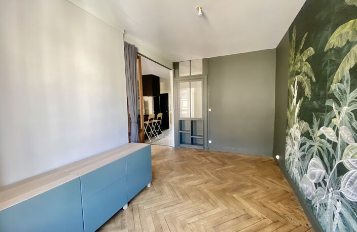 T3 - 13 RUE CHATEAUBRIAND - NANTES — photo 4