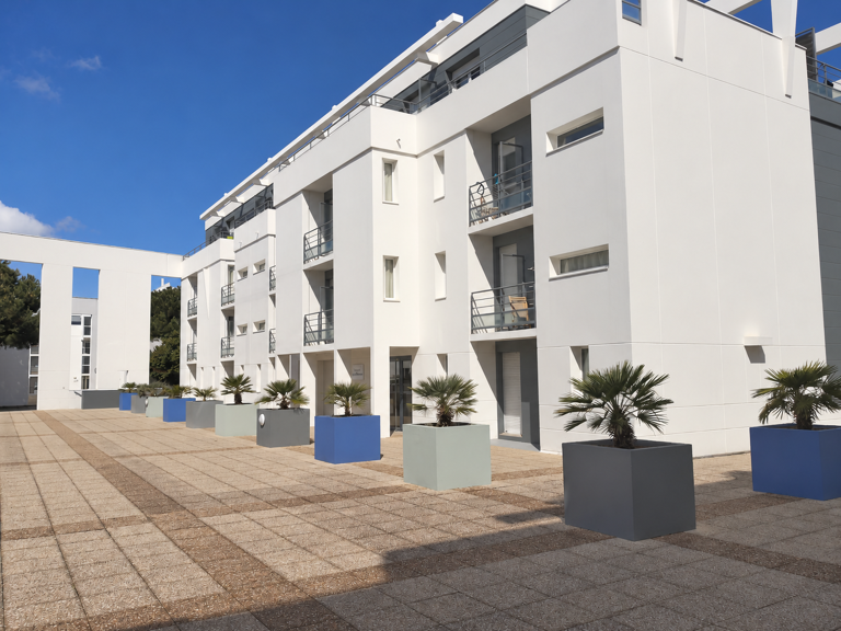 INVESTISSEMENT LMNP - LA ROCHELLE — photo 1