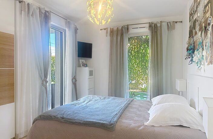 APPARTEMENT 2 PIECES EN RDJ - RESIDENCE RECENTE  - JUAN LES PINS — photo 5