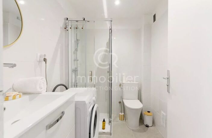 STUDIO - CANNES  - RUE D'ANTIBES 500 M — photo 4