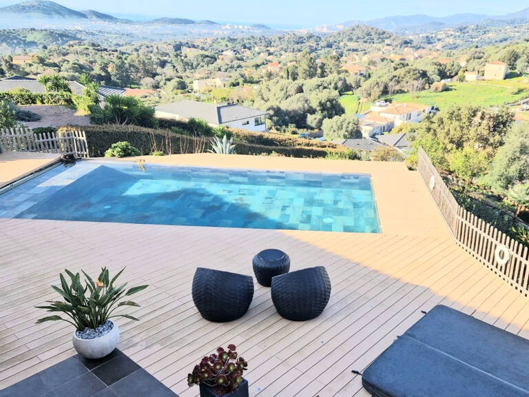 Villa F5 — photo 1